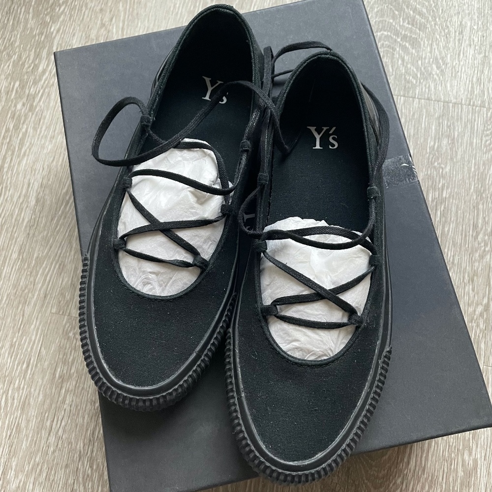 Y's Yohji Yamamoto Lace-up Canvas Sneaker
